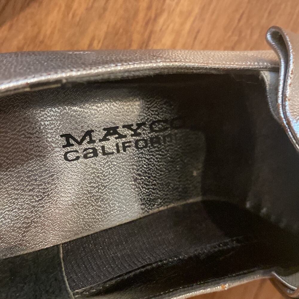 May Company California Silver Metallic Vintage Bow Heels Size 8 Narrow Women’s - Picture 11 of 11